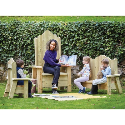 Outdoor Storytelling Chair