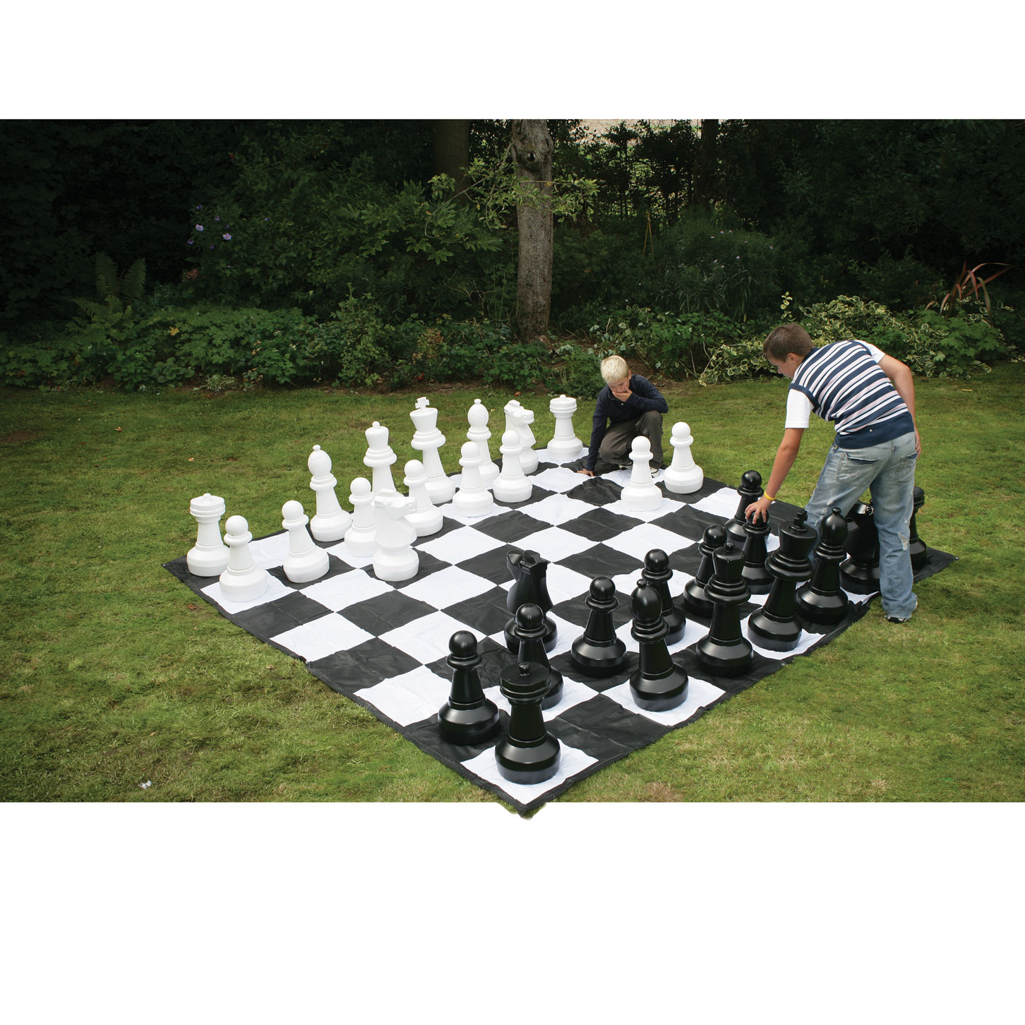 Giant Chess