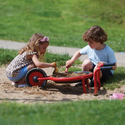 Winther Circle Wheelbarrow